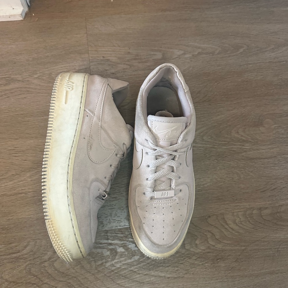Nike Air Force 1 Low Cream Sneakers